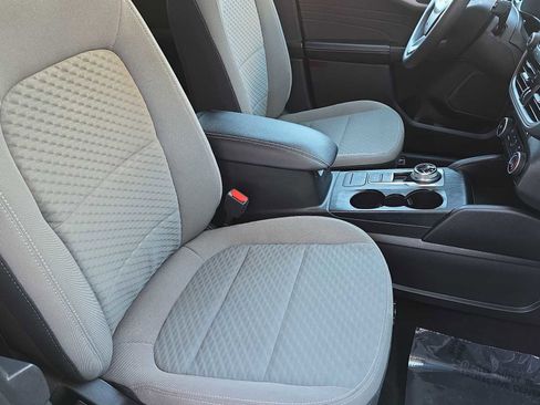 Used 2022 Ford Escape SE image 18