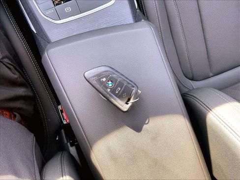 Certified 2025 BMW i4 eDrive40 w/ Premium Package RWD image 14