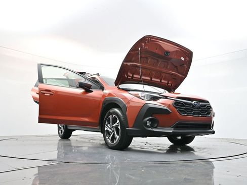Certified 2025 Subaru Crosstrek 2.0i Premium image 33