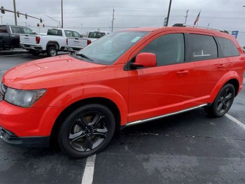 Used 2019 Dodge Journey Crossroad image 6