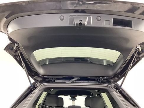 Used 2025 Chevrolet Equinox LT FWD image 19