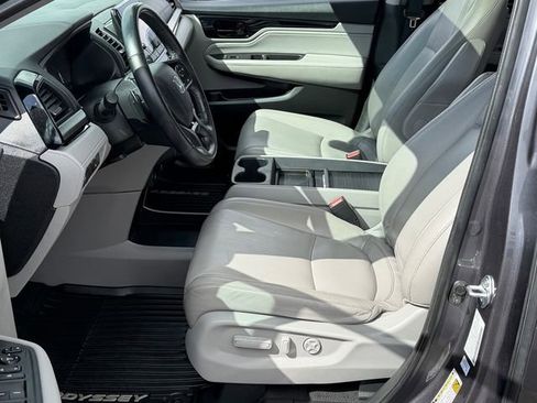 Used 2022 Honda Odyssey Touring image 21
