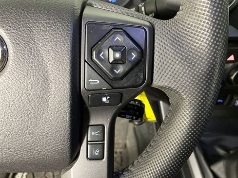 Used 2021 Toyota Tacoma TRD Off-Road w/ TRD Premium Off Road Package image 18