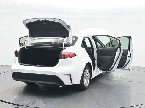 Used 2025 Toyota Corolla LE w/ LE Premium Package FWD image 37