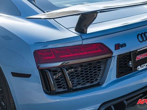 Used 2018 Audi R8 V10 w/ Premium Package image 65