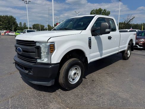 Used 2018 Ford F250 XL w/ Power Equipment Group AWD/4WD image 1