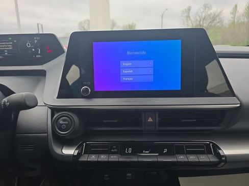 Used 2023 Toyota Prius LE image 16