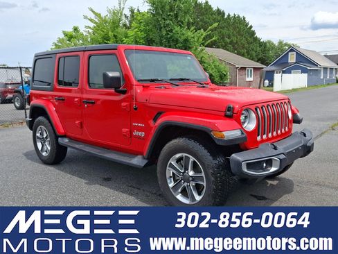 Used 2019 Jeep Wrangler Unlimited Sahara w/ Cold Weather Group AWD/4WD image 1