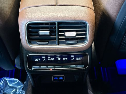 New 2026 Mercedes-Benz GLS 450 4MATIC image 23