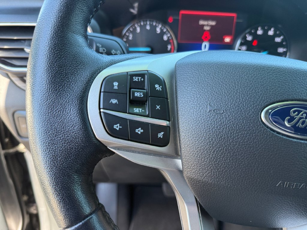 Used 2022 Ford Explorer Limited AWD/4WD image 26