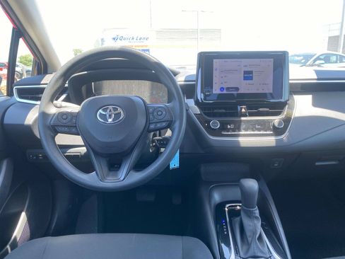 Used 2023 Toyota Corolla LE FWD image 12