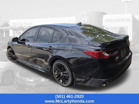 Used 2025 Toyota Camry SE FWD image 3