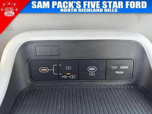 Used 2025 Hyundai Kona SEL image 29