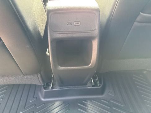 Used 2025 Buick Envista Avenir FWD image 45