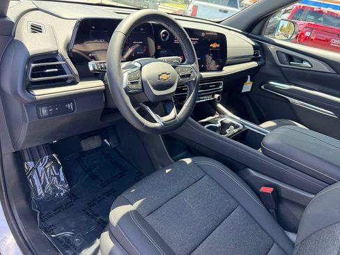 New 2026 Chevrolet Traverse LT FWD image 16