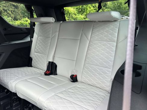 New 2026 Cadillac Escalade Platinum Sport w/ LPO, ONYX Package AWD/4WD image 11