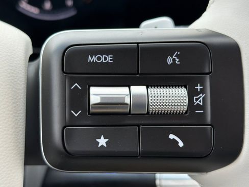 New 2026 Hyundai Santa Fe SE image 32