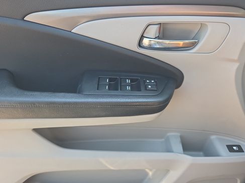 Certified 2017 Honda Pilot EX image 19