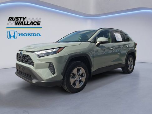 Used 2022 Toyota RAV4 XLE w/ Convenience Package AWD/4WD image 1