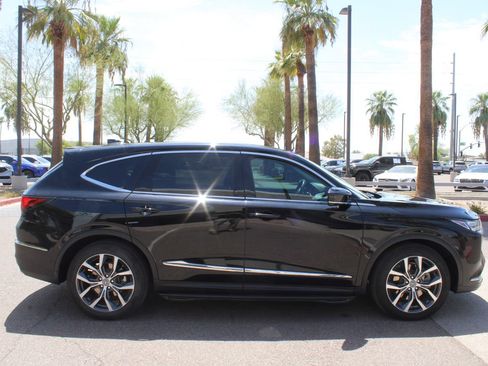 Used 2024 Acura MDX SH-AWD w/ Technology Package image 9
