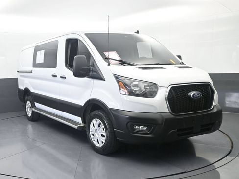Used 2024 Ford Transit 250 Low Roof w/ Exterior Upgrade Package RWD image 9