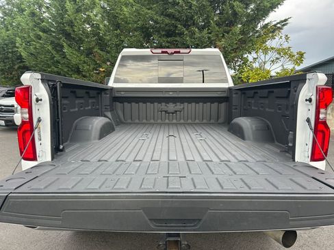 Used 2024 Chevrolet Silverado 2500 LTZ w/ LTZ Plus Package image 24