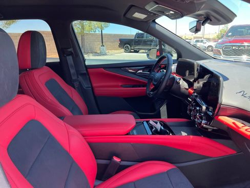 Used 2024 Chevrolet Blazer EV RS RWD image 21