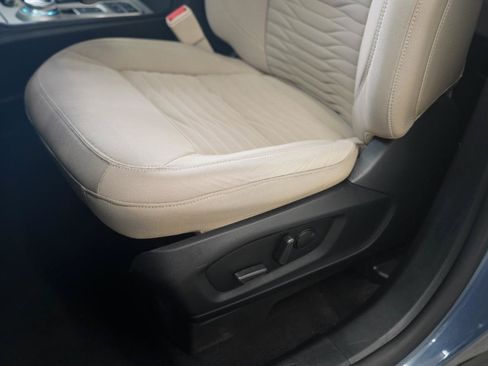 Used 2021 Ford Explorer XLT RWD image 27