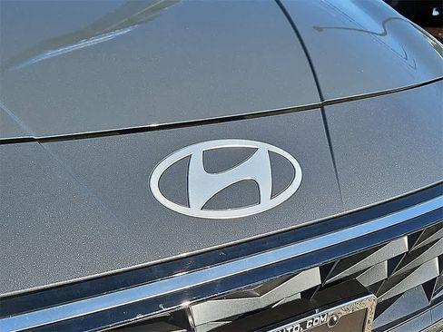 Used 2024 Hyundai Elantra SEL w/ Convenience Package image 33