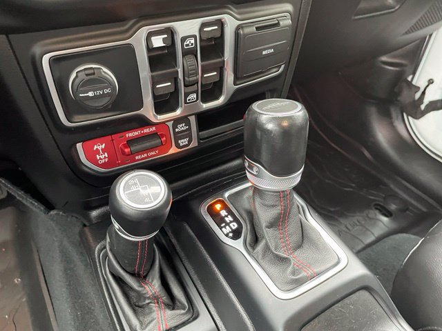 Used 2022 Jeep Gladiator Rubicon w/ LED Lighting Group AWD/4WD image 15