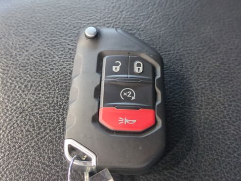 Used 2024 Jeep Wrangler Sport S w/ Convenience Group image 33