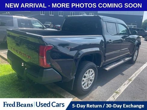 Used 2024 Toyota Tacoma SR RWD image 7