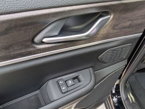 New 2026 Jeep Grand Cherokee Limited w/ Luxury Tech Group II image 23