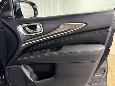 Used 2019 INFINITI QX60 Pure image 17