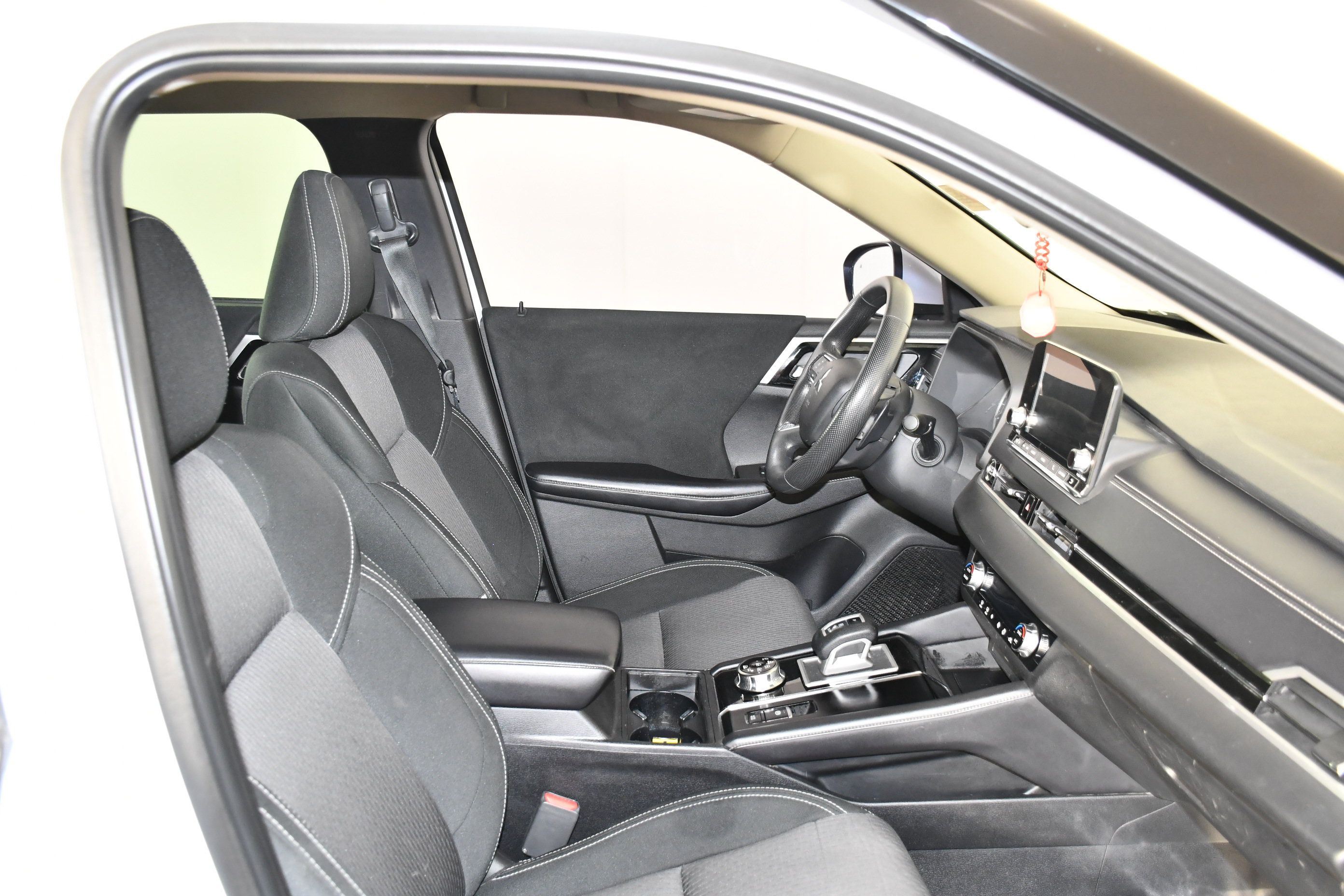 Used 2022 Mitsubishi Outlander ES AWD/4WD image 33