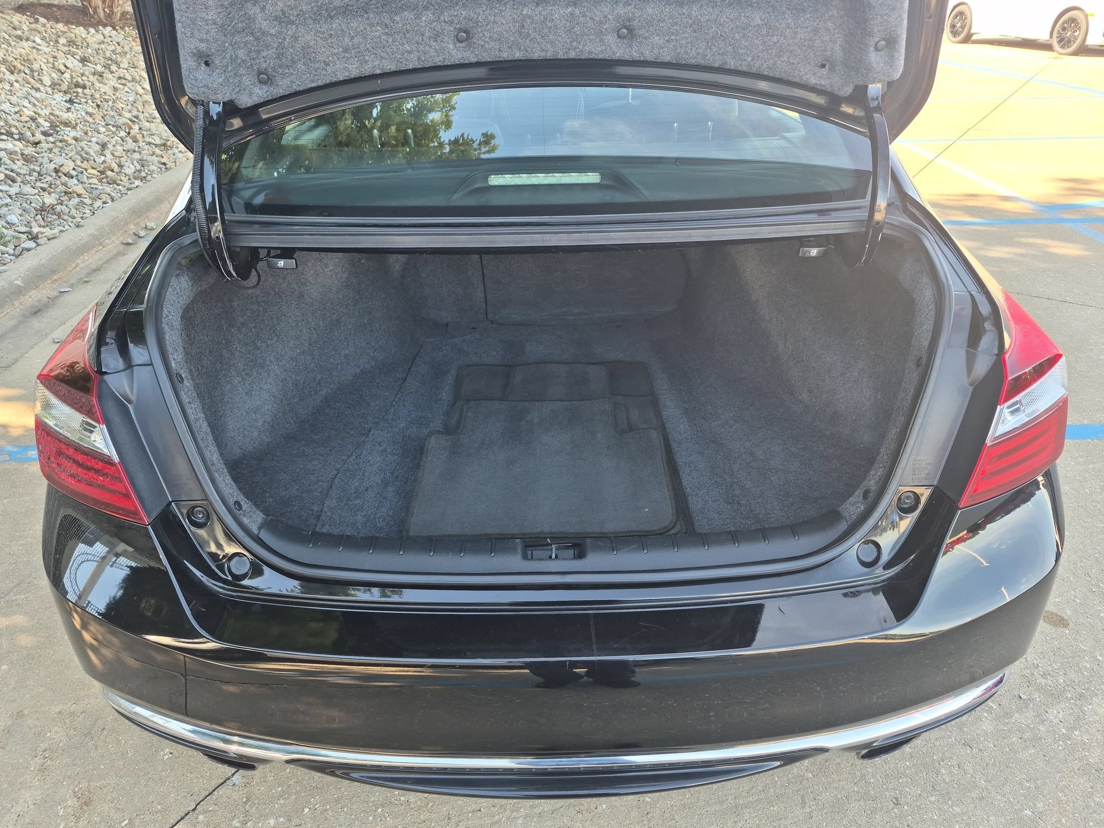 Used 2016 Honda Accord Sport image 24