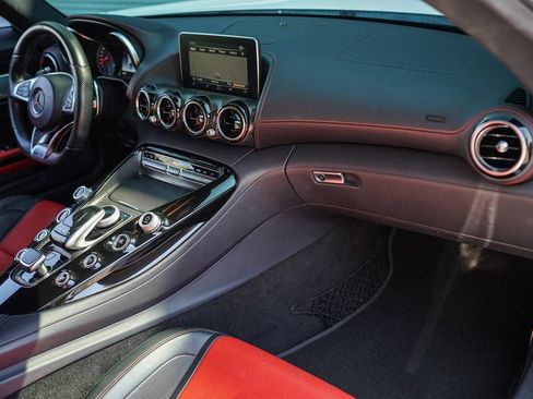 Used 2018 Mercedes-Benz AMG GT S image 21