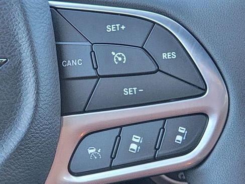 New 2026 Chrysler Pacifica Pinnacle AWD/4WD image 34