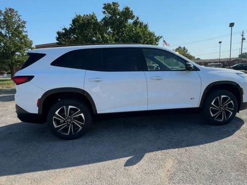 New 2026 Buick Enclave Sport Touring w/ Power Package image 9