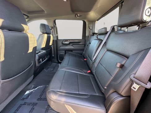 Used 2024 Chevrolet Silverado 3500 LT w/ Convenience Package image 32