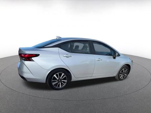 Used 2025 Nissan Versa SV image 14