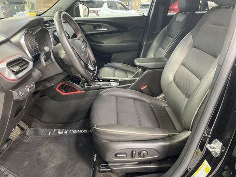 Certified 2022 Chevrolet TrailBlazer RS w/ Technology Package AWD/4WD image 27