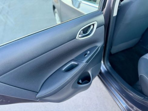 Used 2015 Nissan Sentra SV image 27
