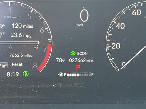 Used 2024 Honda HR-V Sport image 3