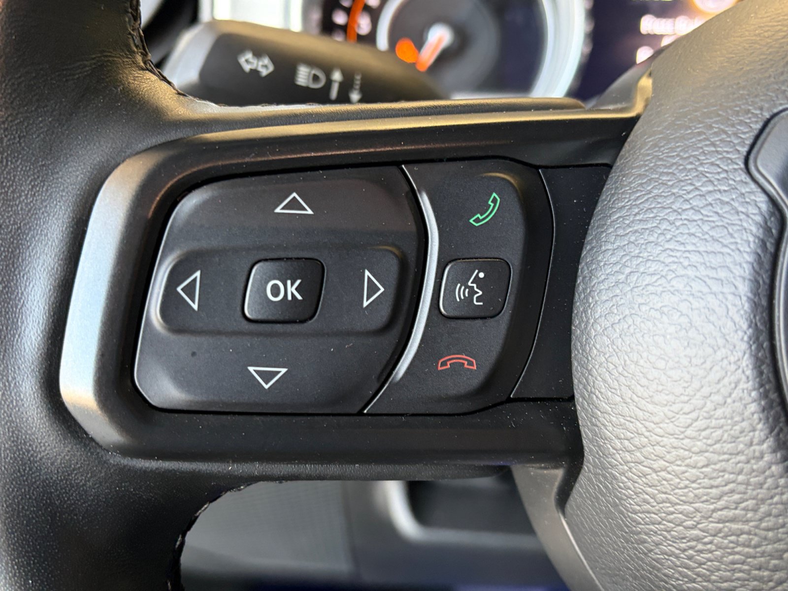 Used 2022 Jeep Gladiator Sport AWD/4WD image 17