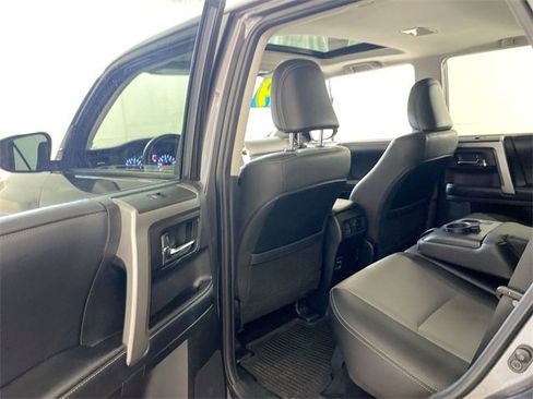 Used 2019 Toyota 4Runner SR5 Premium image 29