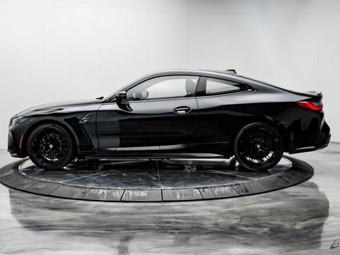 Used 2021 BMW M4 Coupe w/ Executive Package image 5
