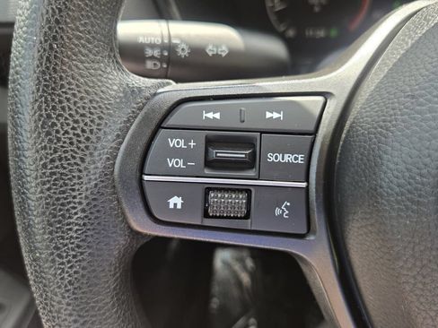 Used 2025 Honda CR-V LX image 23