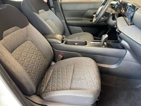 Used 2026 Nissan Kicks SV w/ Cold Weather Package FWD image 30
