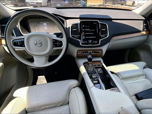 Used 2018 Volvo XC90 T6 Inscription w/ Convenience Package image 15